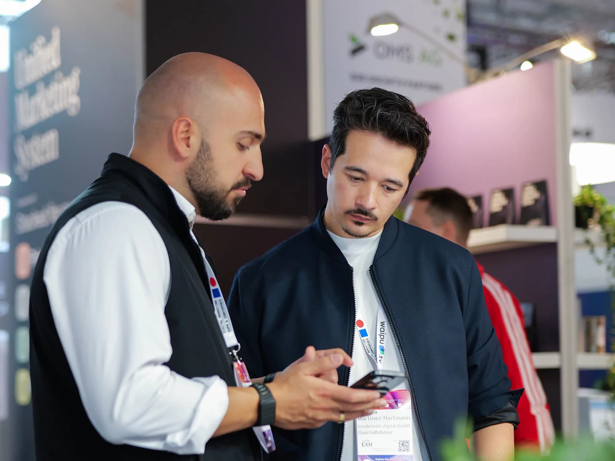 Joshua Martinez Hartmann im Gespräch auf der DMEXCO